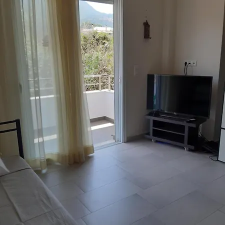 Sea Front Luxury Maisonette *