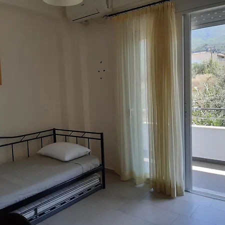 Sea Front Luxury Maisonette Villa *